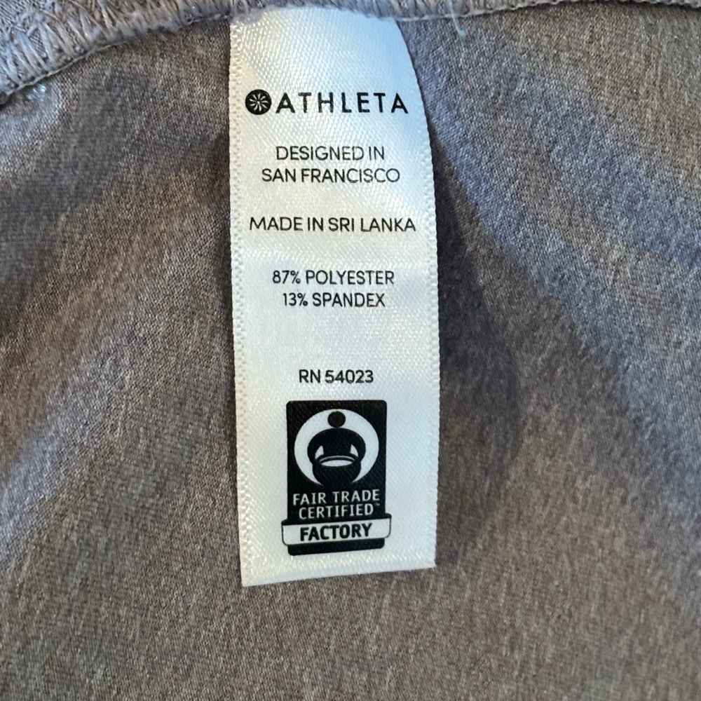 Athleta “Limitless” Keyhole Racerback Tank M - Picture 6 of 7